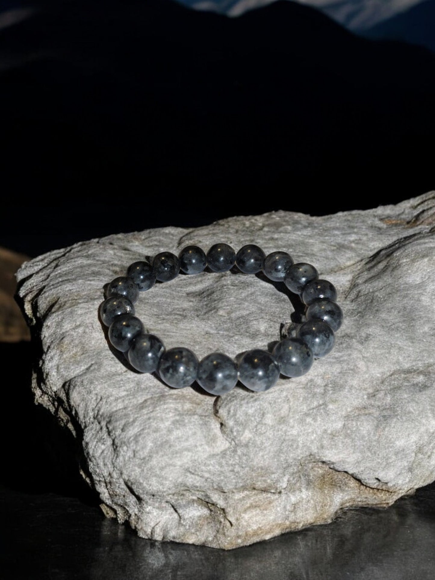 BRACELET PERLES - "LARVIKITE" - 10mm